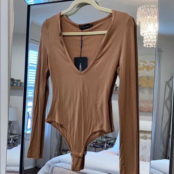 PrettyLittleThing Tops - NWT - PrettyLittleThing Nude bodysuit - Size 2